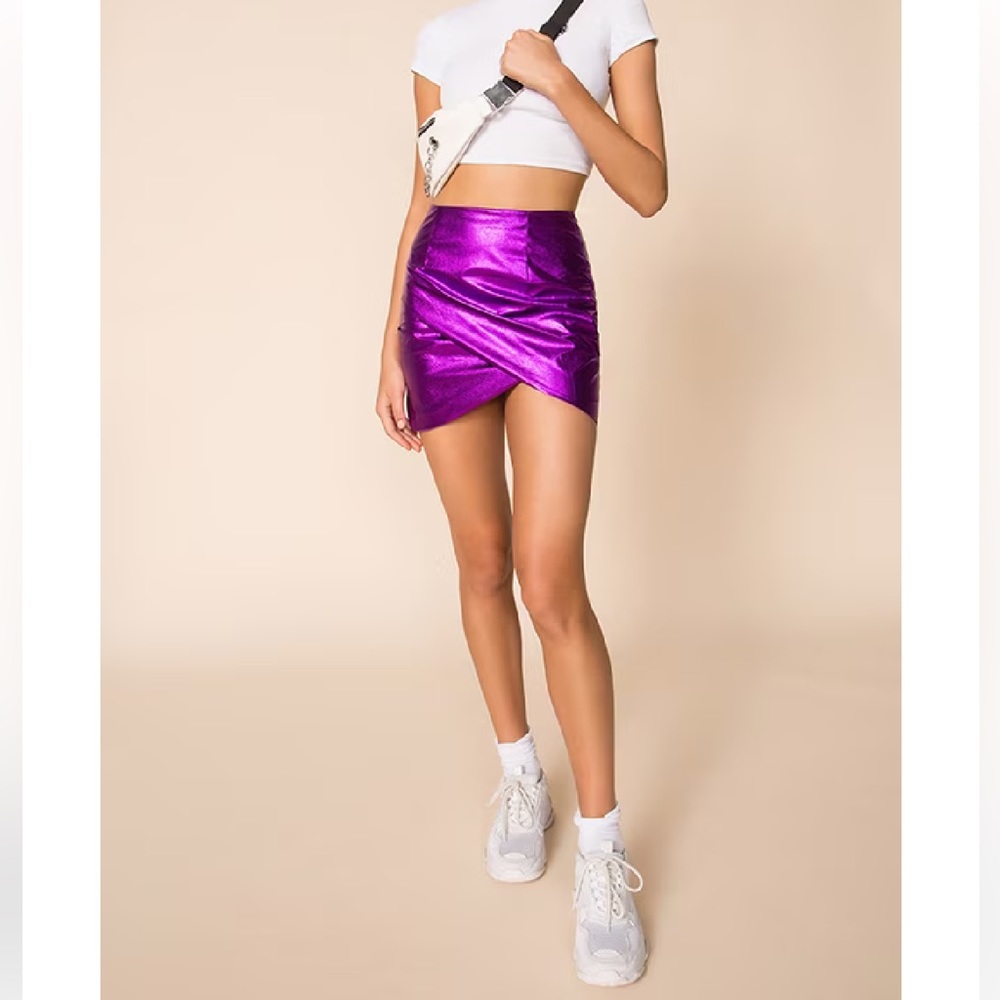 superdown. Revolve. Size X Large. Metallic Purple Skirt. ๐ - Picture 3 of 12